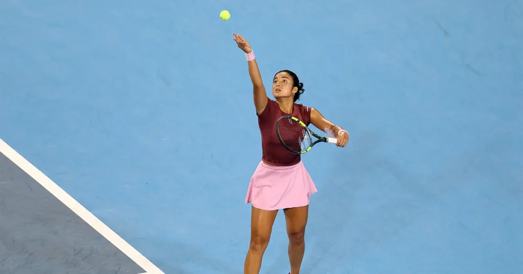 image of alex eala vs amanda anisimova: eala claims a competitive opening set