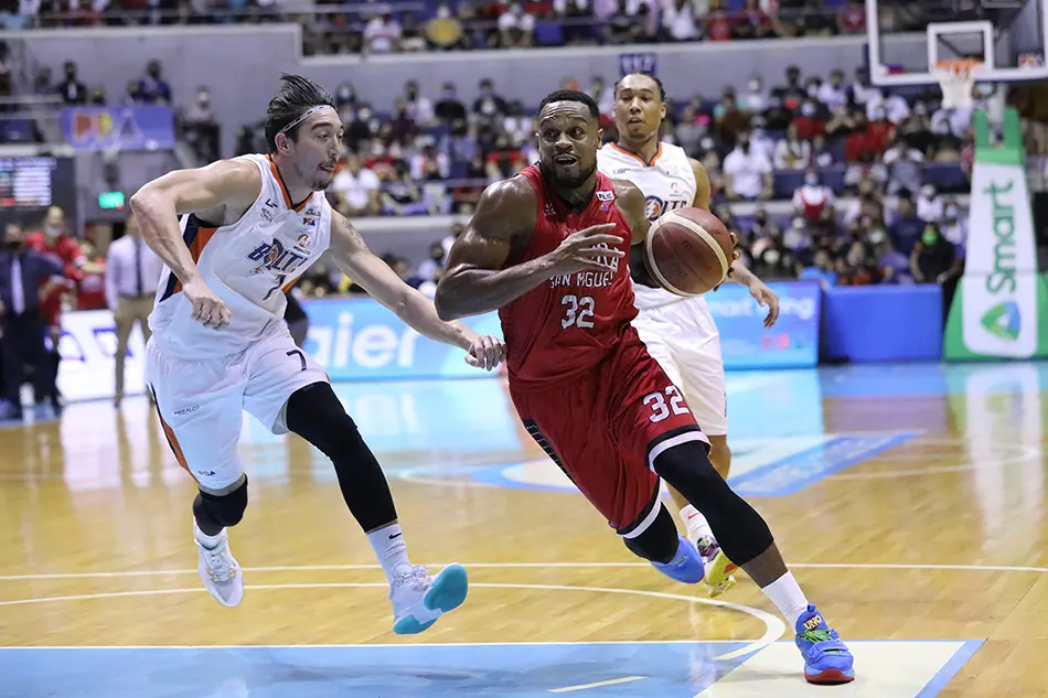 image of meralco vs ginebra: meralco answers ginebra’s late comeback