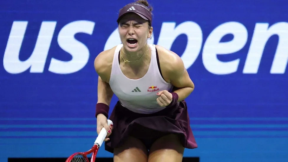 image of jovic vs gauff: jovic struggles to find consistency